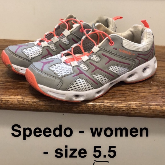 Variety of women and man shoes - Picture 9 of 13